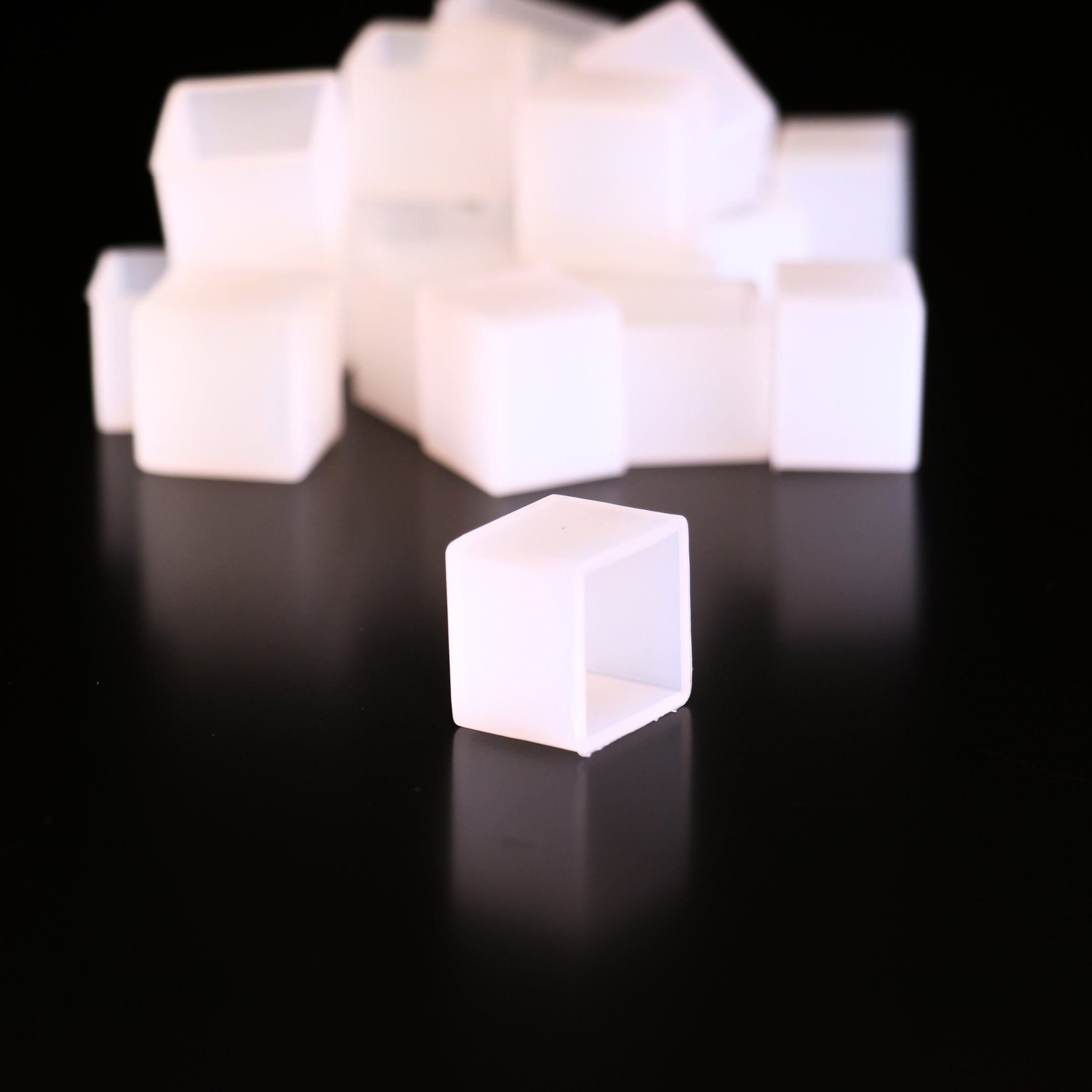 16x17mm End Cap (1 Pack)