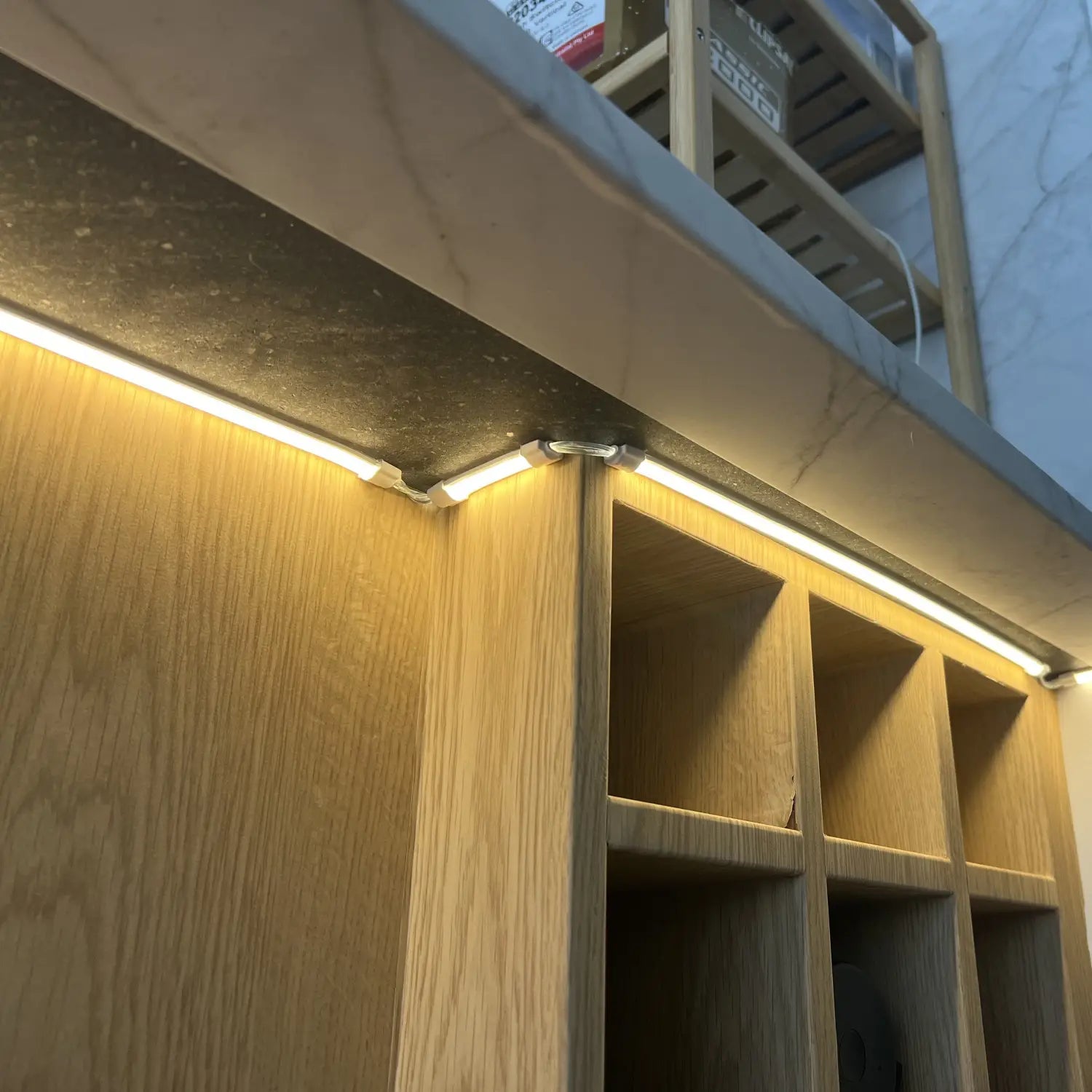 Seamless Glow – Dot Less Residential Lighting