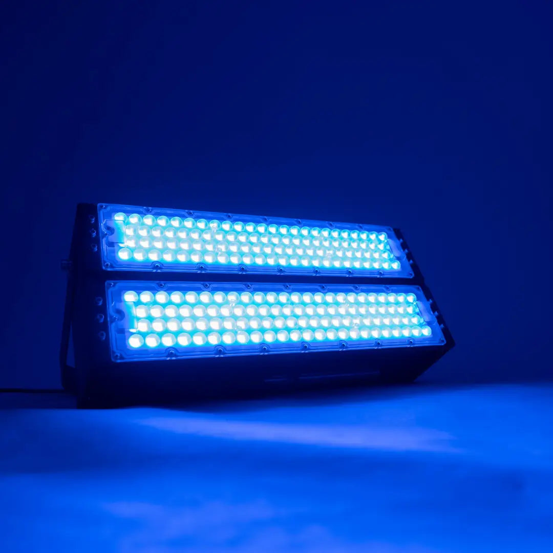 Extra-Large Tree Commercial Grade RGBW Floodlight DIY Package - Tree Lighting